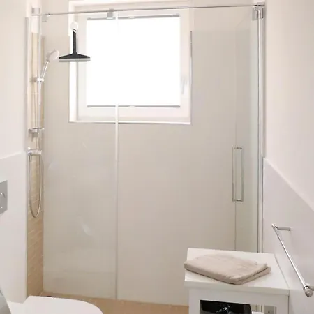 Gartenwohnung Apartmán Pörtschach am Wörthersee